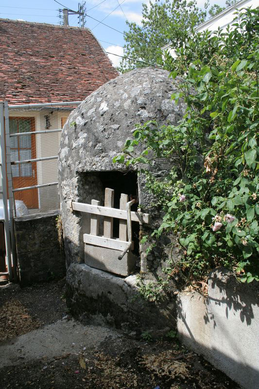 Un des puits de Ménars